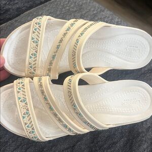 WOMEN'S CROCS BOCA MEDALLION STRAPPY WEDGE size 9